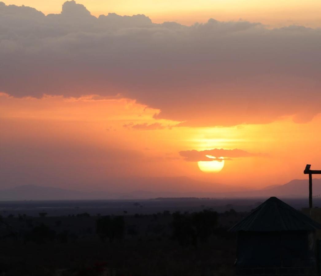 Amboseli Redhouseアパートメント エクステリア 写真