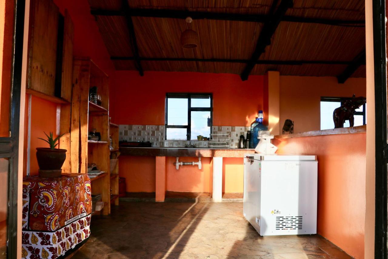 Amboseli Redhouseアパートメント エクステリア 写真
