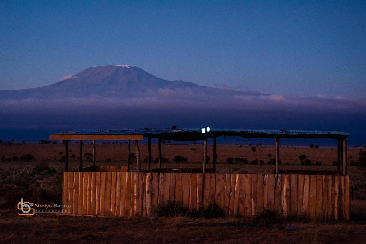 Amboseli Redhouseアパートメント エクステリア 写真
