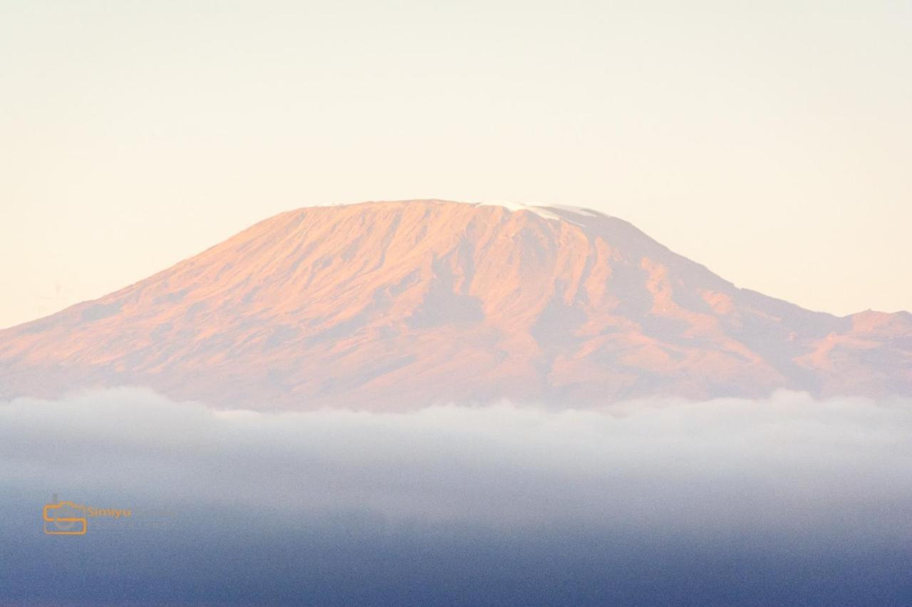 Amboseli Redhouseアパートメント エクステリア 写真